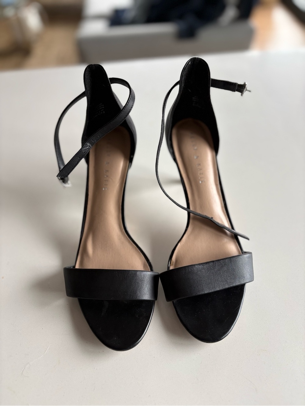 Kelly & Katie Strappy Heeled Sandals 9.5 Black